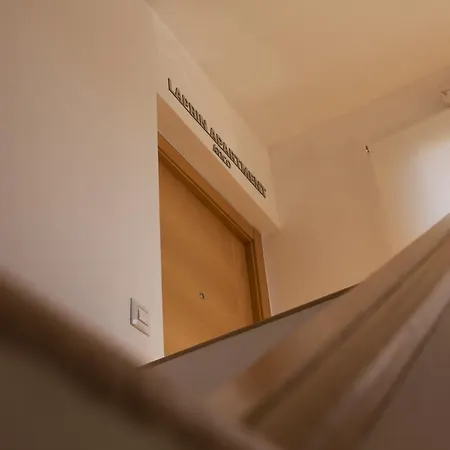 Laprin Apartment *